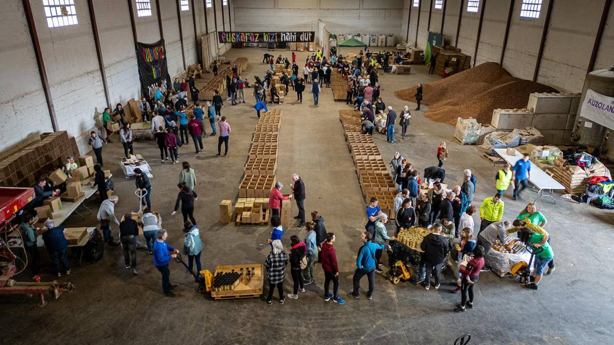 Errigorak udaberriko kanpaina hasi du, etxeetako despentsak Nafarroa hegoaldeko elikagaiekin betetzeko