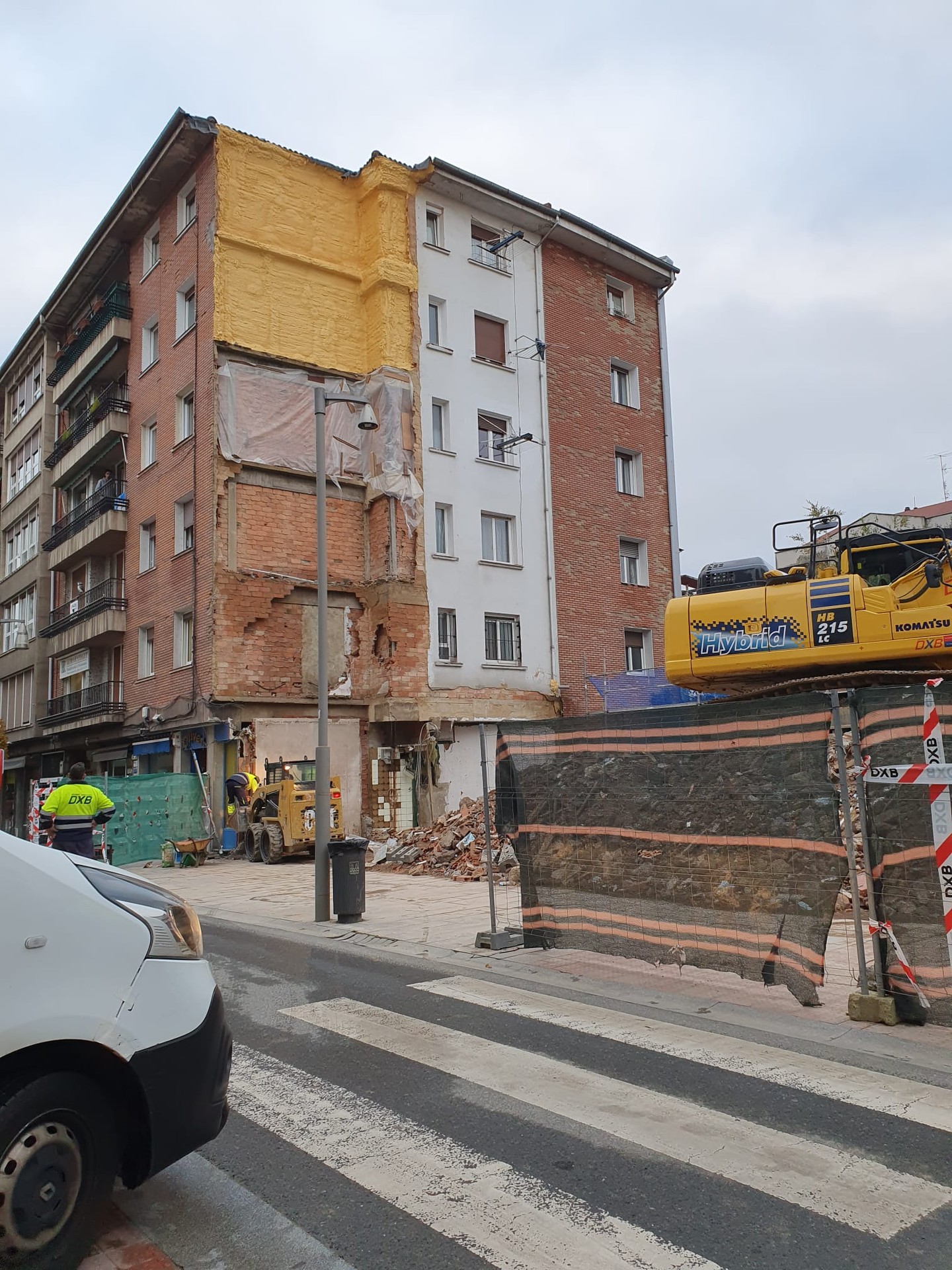 Bost hamarkada eta gero, behera bota dute