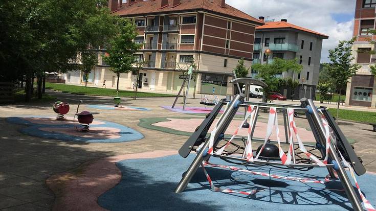 Elorrioko eta Abadiñoko haurren parkeak ere ireki dituzte