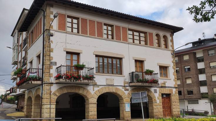 Atxondoko Udalak 2026ra begirako ordenantza fiskalak onartu ditu