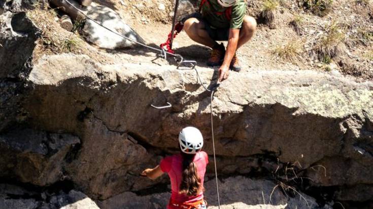 Alpinok nerabeentzako asteburu pasa antolatu du Kantabrian maiatzaren 10ean eta 11