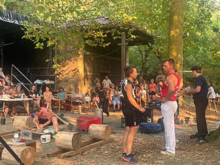 [EGITARAUA]: Ai Ama, Galazota eta Iratzar erromeria, besteak beste, Arrazolako jaietan