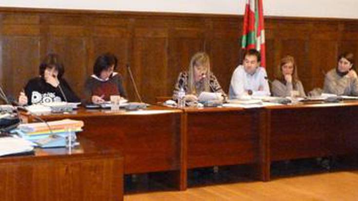 Ezustean, Garciak ez du onartu aurrekontua