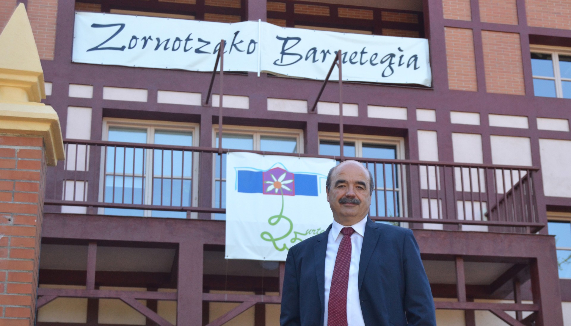 “Gure lana, helburua, euskaradunak sortzea da; gure ametsa, euskarazaleak sortzea”