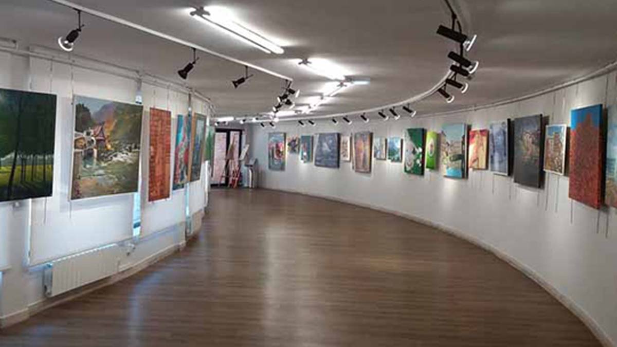 Makramea, sendabelarrak eta joskintza erraza Durangoko ikastaroetan