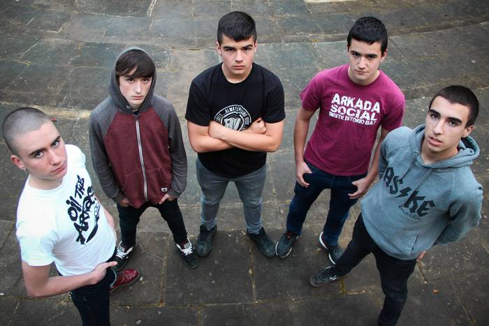 Rebel Noise + Estutu + Sustrai Berriak