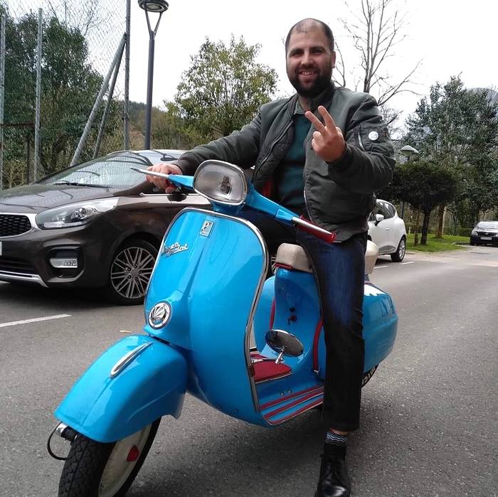 "Vespa ez da azkarra, baina bere xarma du"