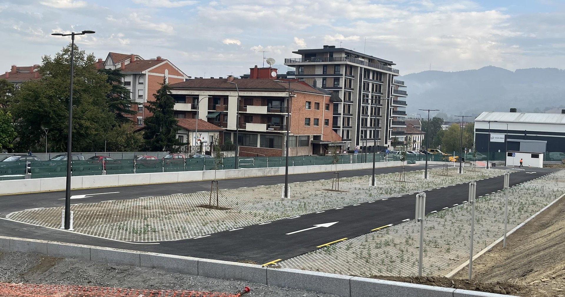 Eguen honetan Larrasoloetako aparkaleku berria irekiko dute Durangon