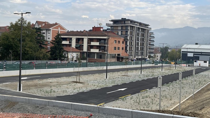 Eguen honetan Larrasoloetako aparkaleku berria irekiko dute Durangon