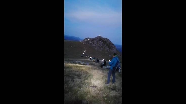 [BIDEOA] Durangaldeko hainbat herritarrek Pirinioetako Bidean ekimenean parte hartu dute