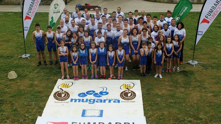 Mugarra Triatloi Taldeak ekipazio berria estreinatu du