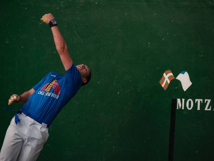 Olazarren zuzeneko emankizunekin hasiko dira