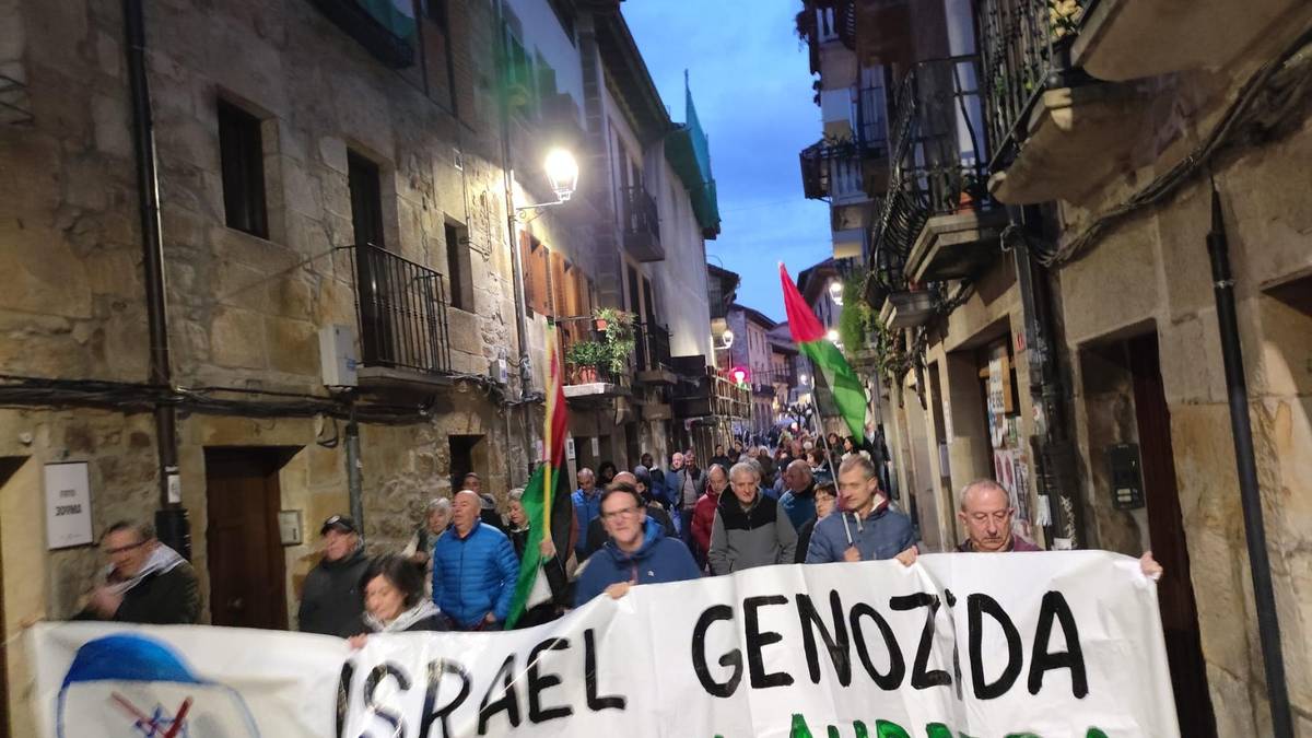 Palestinak bizi duen egoera "kritikoa" salatu dute Elorrion