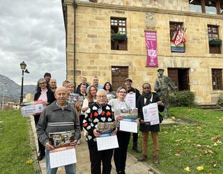 2026ko egutegia aurkeztu dute, 'Mundu bat Iurretan' proiektuaren eskutik