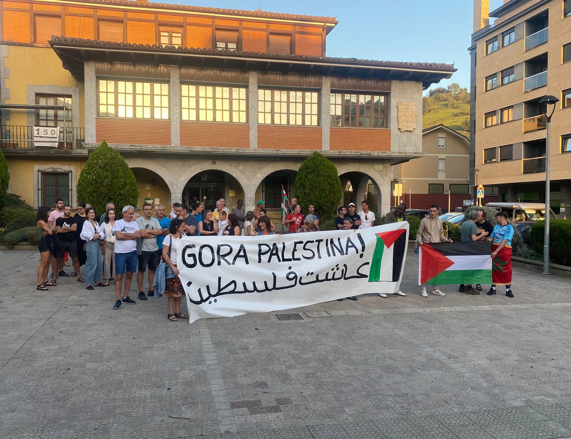 Euskal Herriko artisten lanak ikusgai Zaldibarren, Palestinarekiko elkartasunez