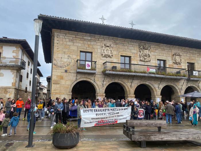 Indarkeria Matxistaren Aurkako Emakume Asanbladak batzar irekia deitu du A25ari begira