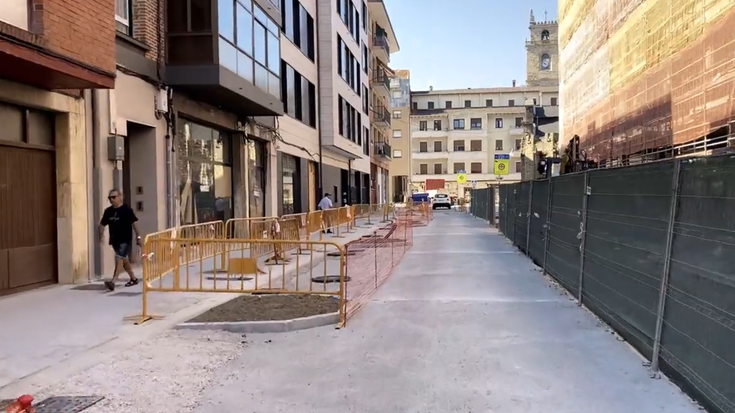 Arandoño Torre kalea berritzeko lanak abuztu bukaeran amaituko dituzte