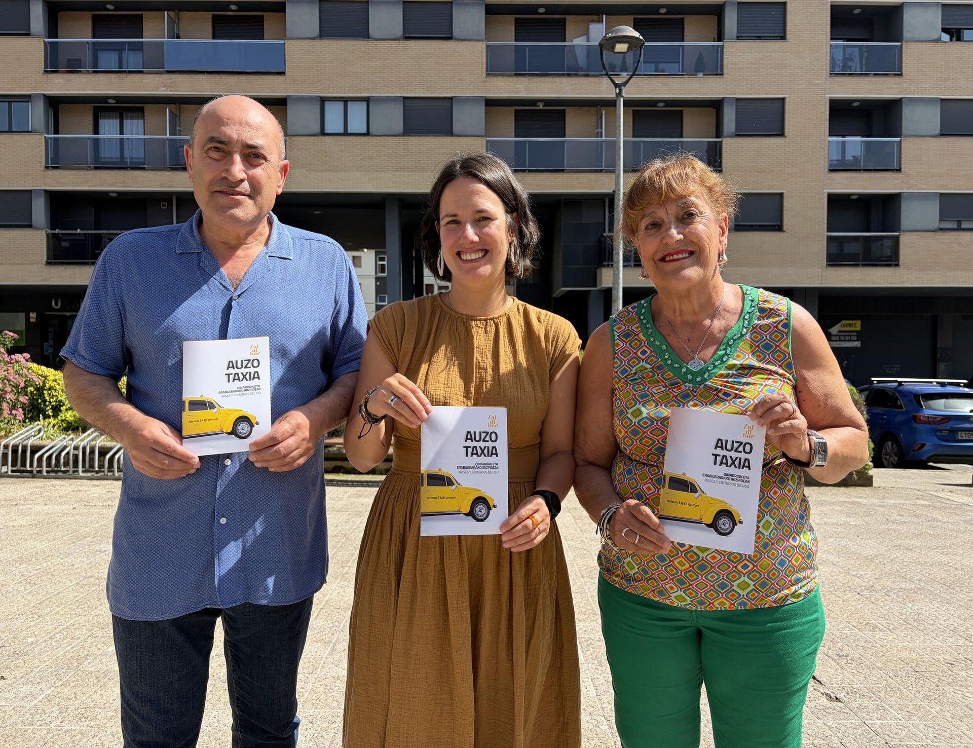 Auzo Taxi zerbitzua ipini dute indarrean Zaldibarren