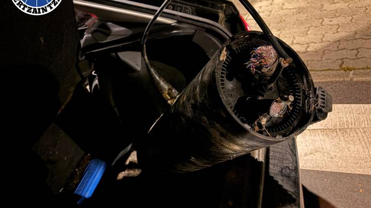 Bi pertsona atxilotu dituzte Mallabiko enpresa batean, kablea lapurtzea leporatuta