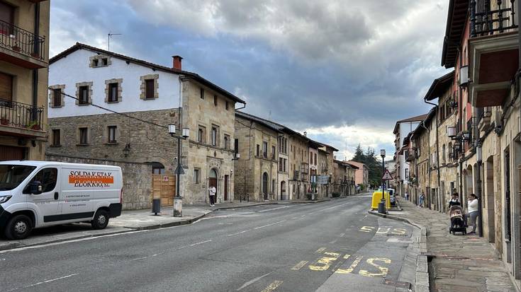 San Pio kaleko berrurbanizazio lanak hasi dituzte Elorrion