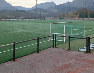 Iurretako Futbol Festan batutako dirua Aspanovas elkarteari emango diote