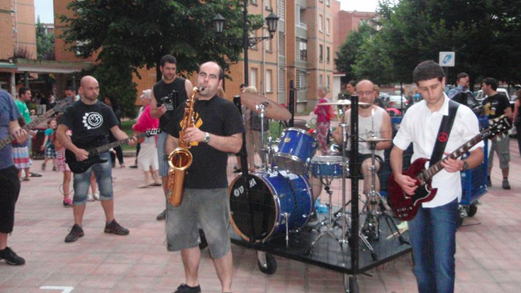 Motxaila Band Elektrotxarangak girotuko du zapatuko Txakolin Eguna