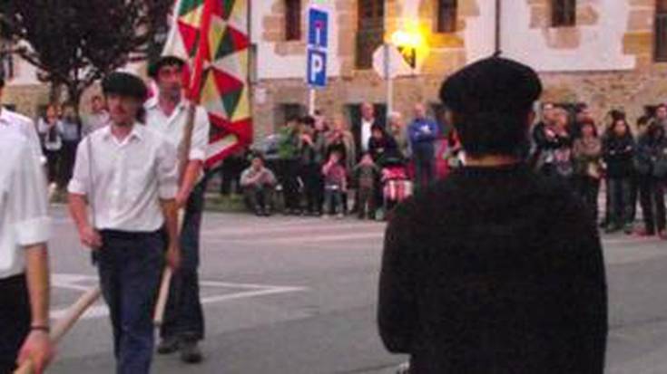 Domekara arteko jai giro beroa Zelaietako San Trokazetan