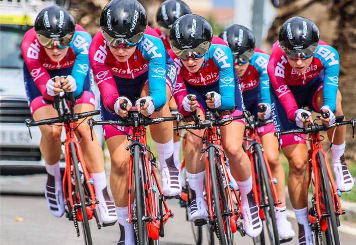 Bizkaia-Durango taldeak aurpegia eman du Giro Arrosan eta gustura bueltatu dira egindako lanagaz