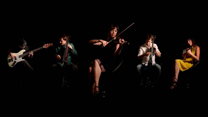 ' Luces, musica, accion!!!'