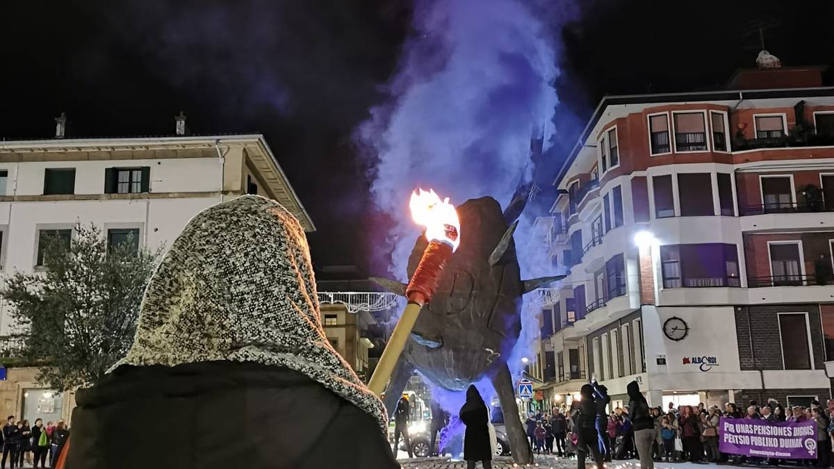 Mugimendu feministak greba orokor bat antolatuko du "zaintzarako eskubide kolektiboa" aldarrikatzeko