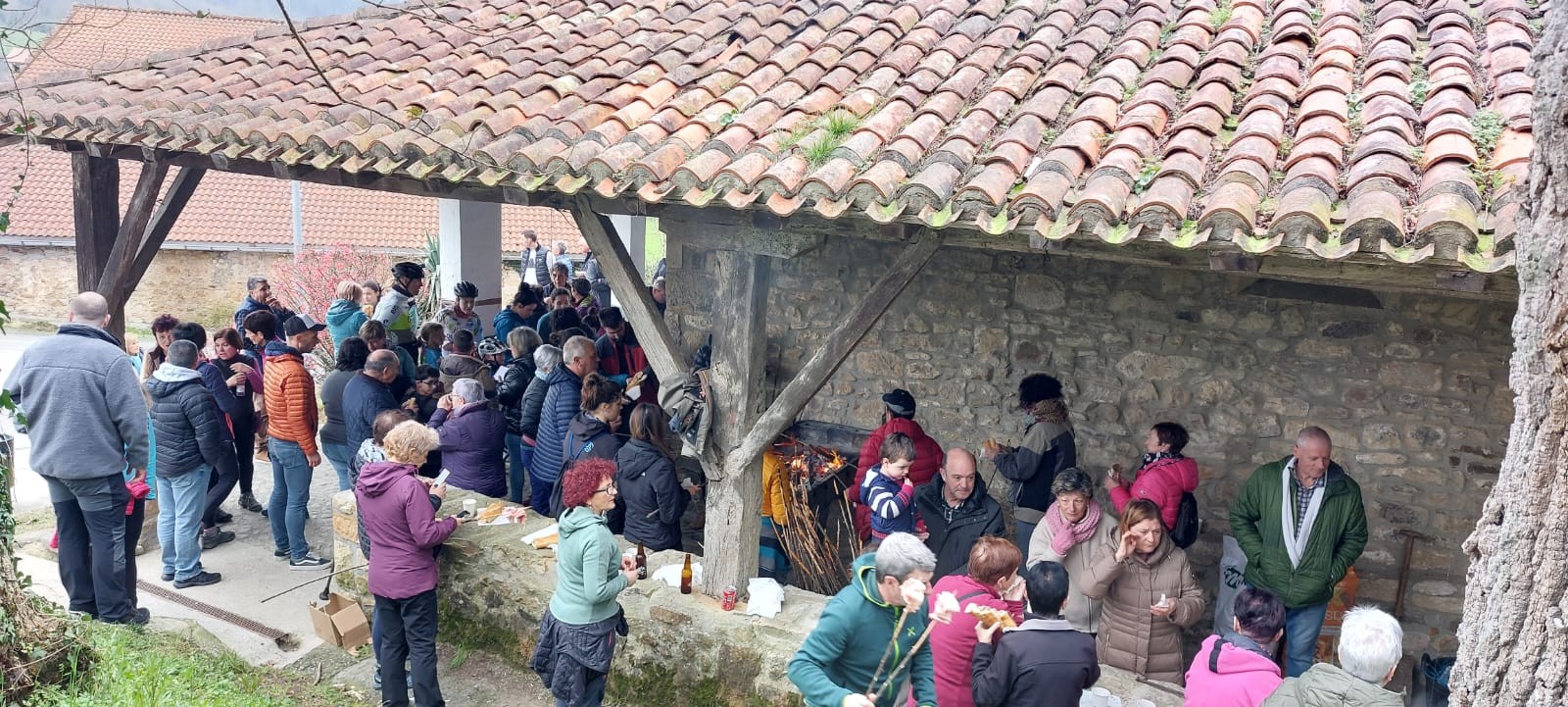 [EGITARAUA]: Emakume artisauen azoka, erromeria eta tortilla txapelketa Gazteluko jaietan