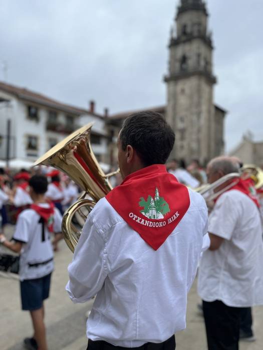 Otxandioko kale eta bazterretan jai giroa lehertuko da gaur