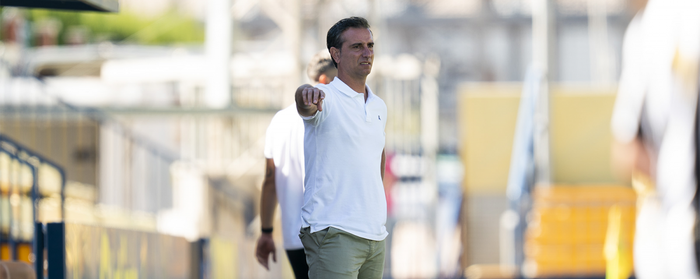 Jandro Castro, Amorebietaren entrenatzaile berria aurkeztu dute