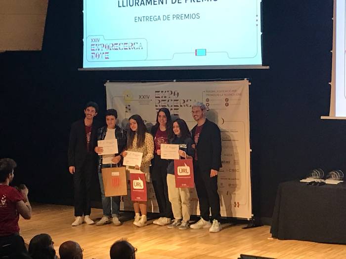 Lauaxetako ikasleek 7 sari lortu dituzte Exporecerca zientzia-azokan