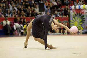 Gimnasiako artistak prest Landako dotoreziaz janzteko