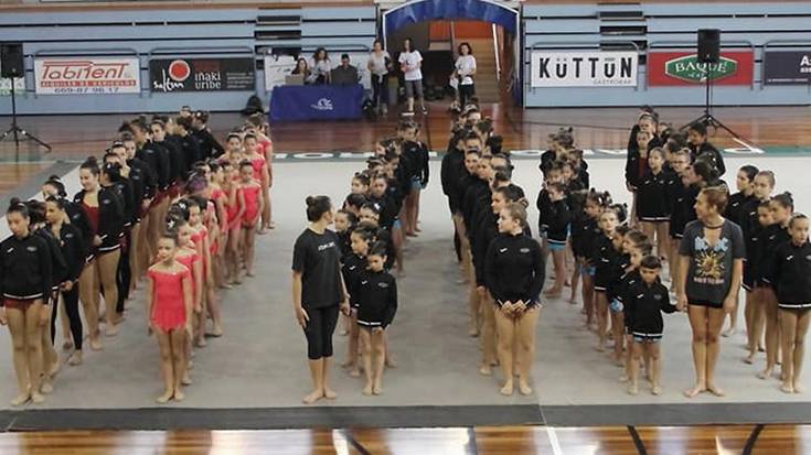 600 gimnasta gaztek Durangoko kiroldegia beteko dute zapatuan