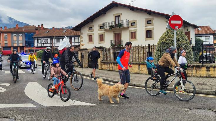 [ARGAZKI GALERIA]: Urteko azken goiza Durangaldean