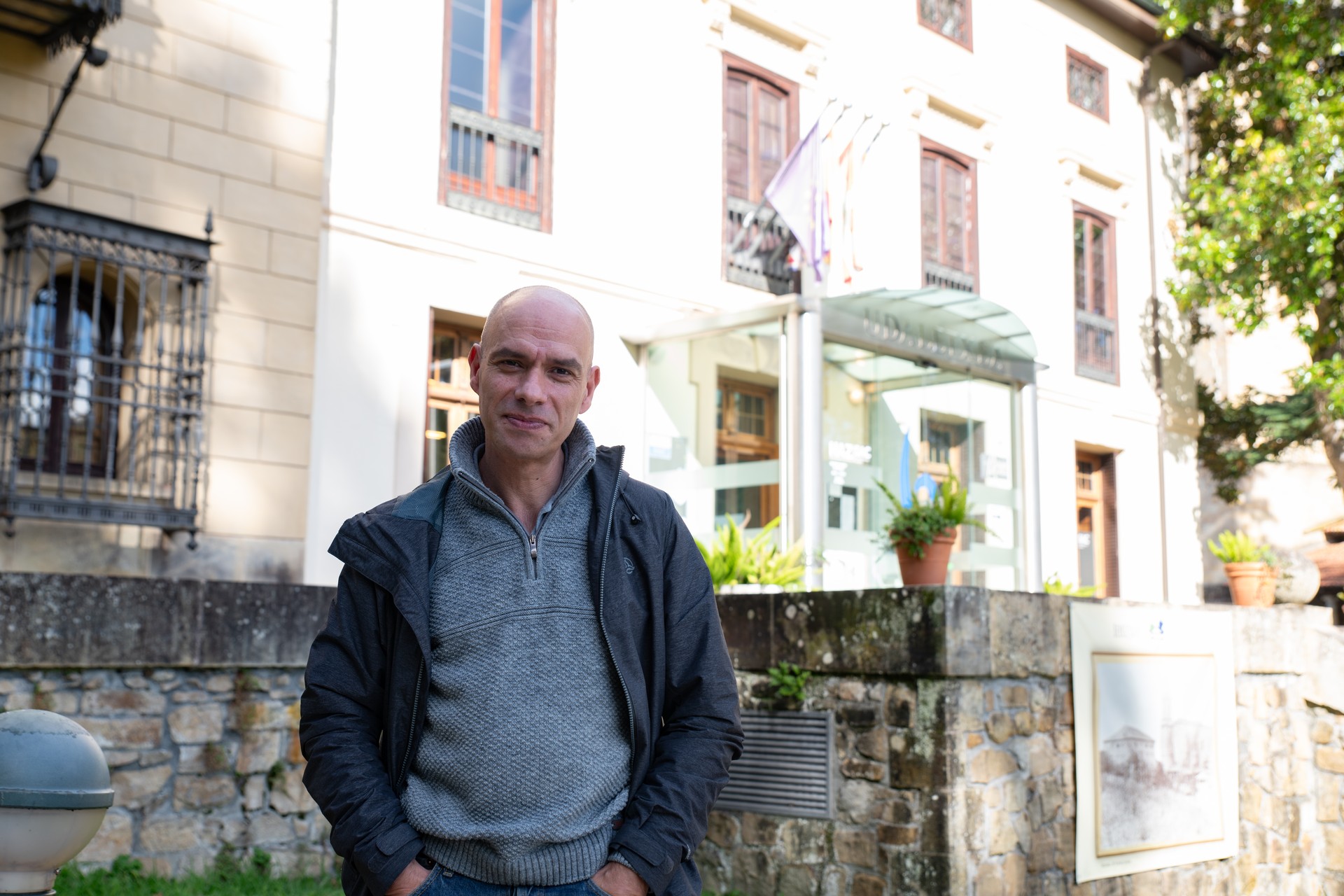 “Laritz inguruan pasarela bat eraikitzea eta inguru horretan radarrak ipintzea eskatu diogu Aldundiari”