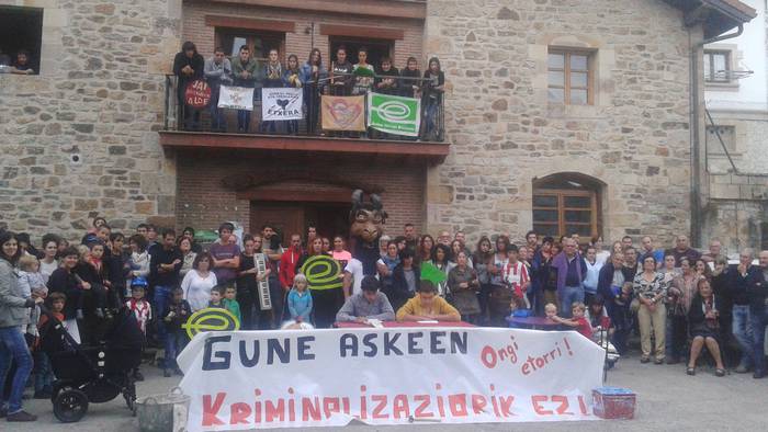 Otxandioko Gaztetxea: "Gure lan, ilusio eta proiektuak publikoki eta modu askean burutzen jarraituko dugu"