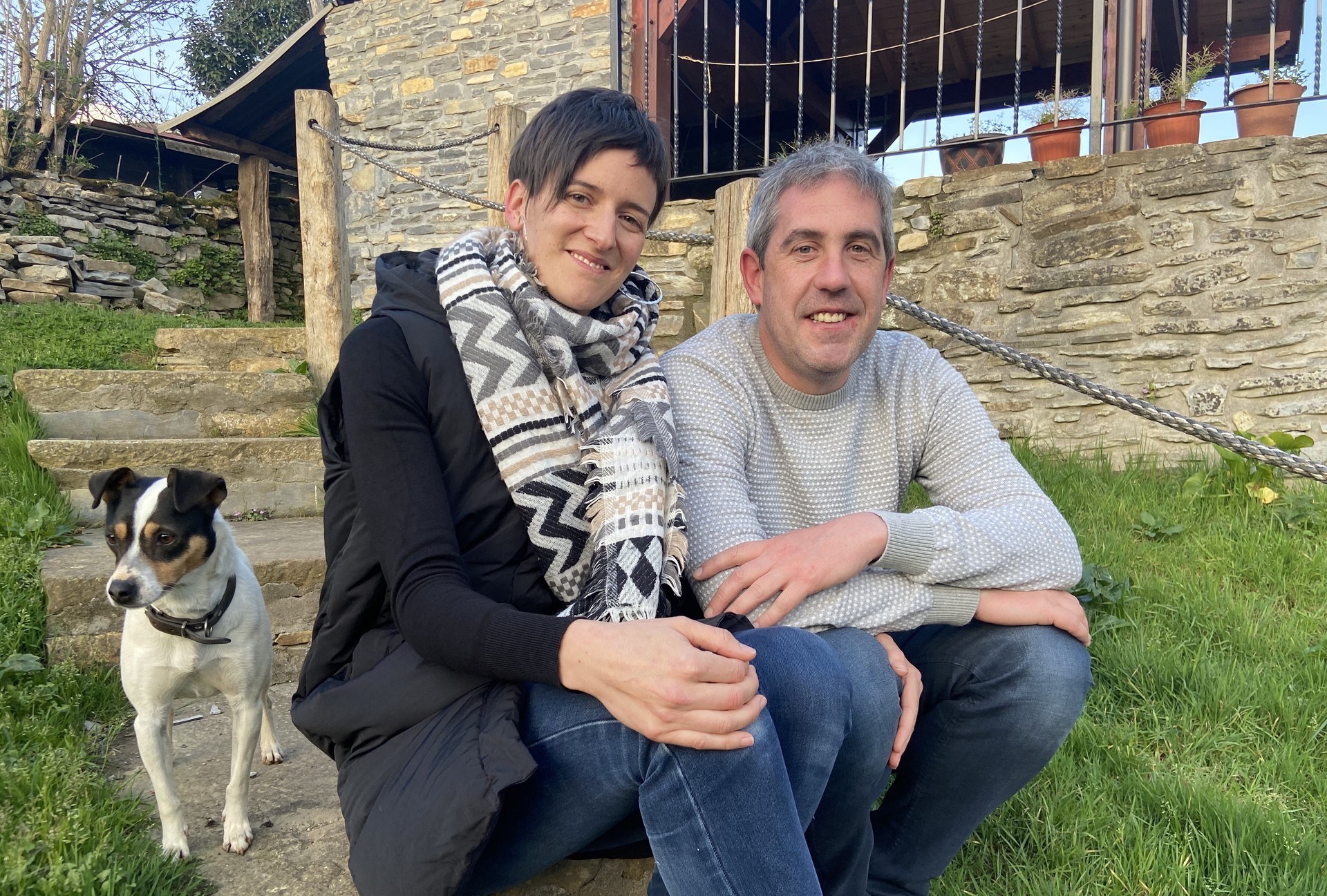 “Udan Saharako ume bat harreran hartzea oso esperientzia positiboa da, oso gomendagarria”