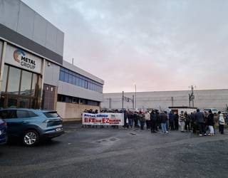 Lebarioko Metal Group enpresako 48 langileren etorkizuna, airean