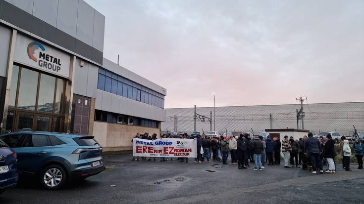 Lebarioko Metal Group enpresako 48 langileren etorkizuna, airean