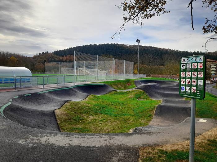 Otxandion erabilgarri dago Mainondoko kirolgune berria