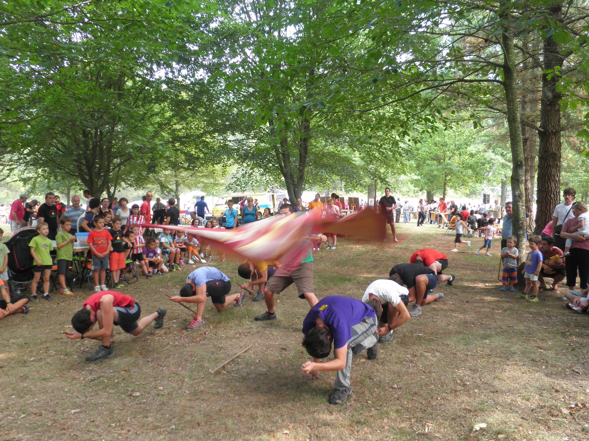 Kofradia Egunak 300 bat iurretar elkartuko ditu Laixiarren