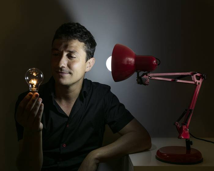 Nacho Diago magoaren argiak eta itzalak San Agustinen