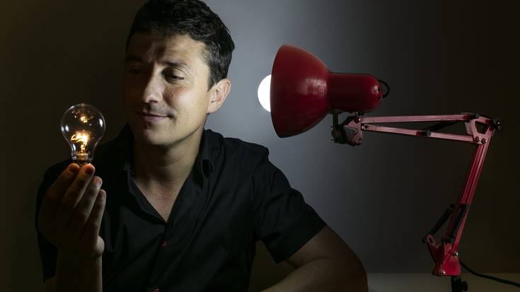 Nacho Diago magoaren argiak eta itzalak San Agustinen