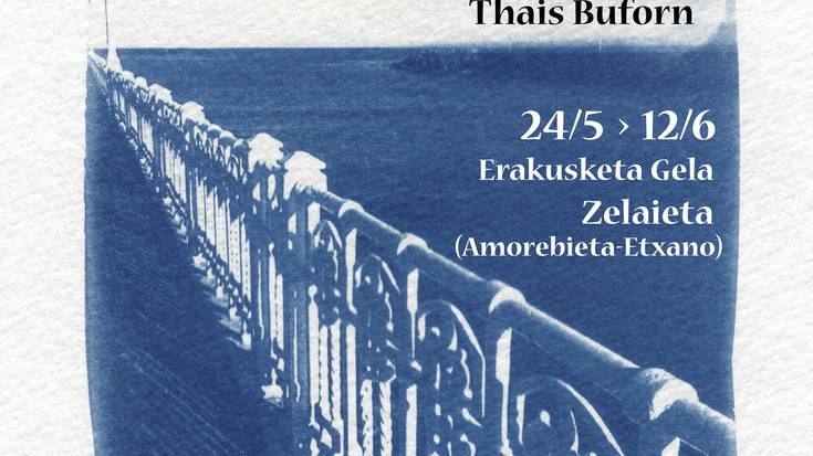 Thais Bufornen 'Itsasoa urdina da' erakusketa ikusgai dago Zornotzako Zelaieta zentroan