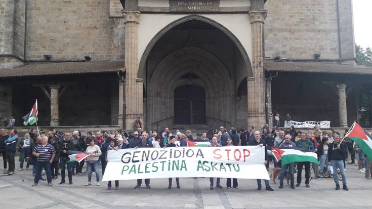 Palestinaren aldeko mobilizazioa egin dute Elorrion