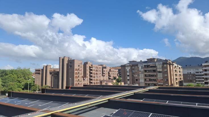 576 eguzki-plaka ipini dituzte Landako Guneko sabaian