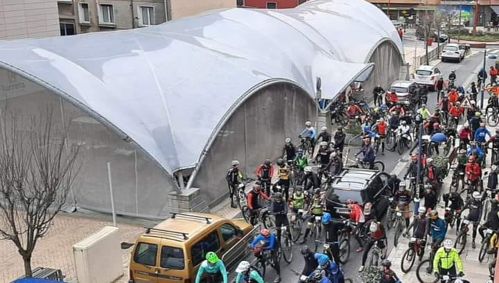 Basatzan mendi bizikleta martxa eta Gallandarako irteera bertan behera utzi dituzte abisu horiagatik
